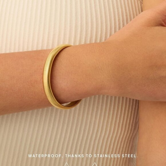 Stainless Steel 14K Gold Plated Waterproof Flexible Stretch Chunky Bangle for Wo - Picture 5 of 6